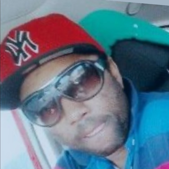 Meet your Posher, Mark - Picture 1 of 1